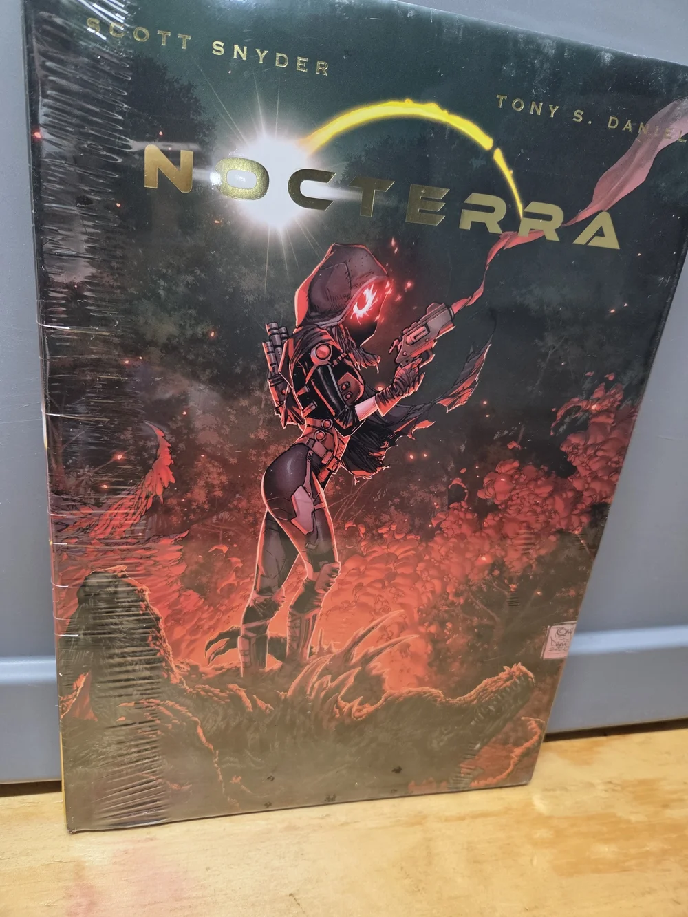 Nocterra Oversized Hardcover Kickstarter Signed Scott Snyder, Tony Daniel Prints
